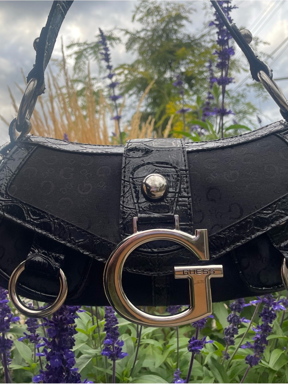 Vintage Guess Black Monogram Shoulder Bag w/ Croc Trim & G Buckle - Picture 5 of 6